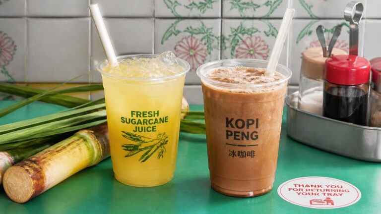 Traditional Singapore hawker drinks served with sturdy paper straws